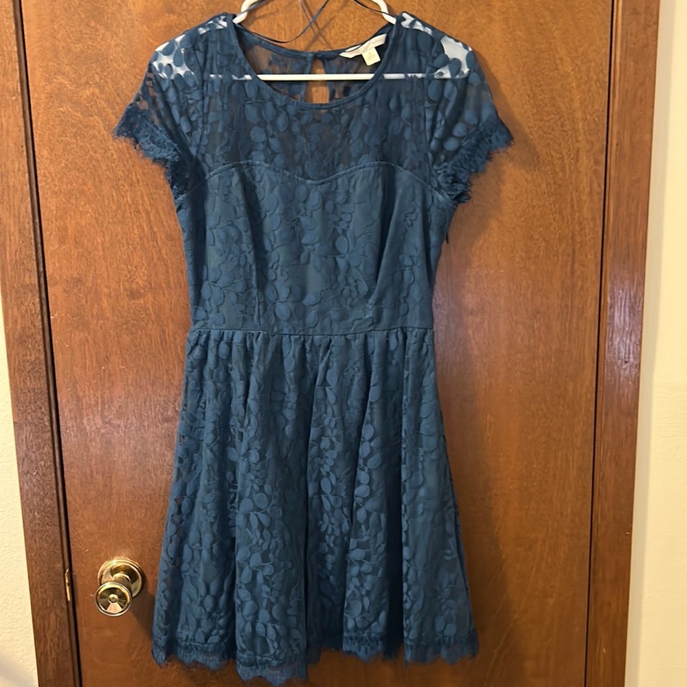 Lauren Conrad blue, floral, lacy dress